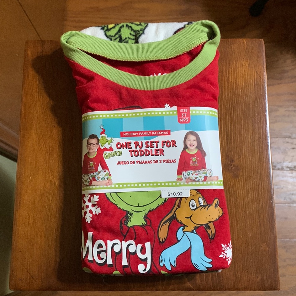 🆕 TODDLER HOLIDAY PJ SET- “MERRY GRINCHMAS” (3T)
